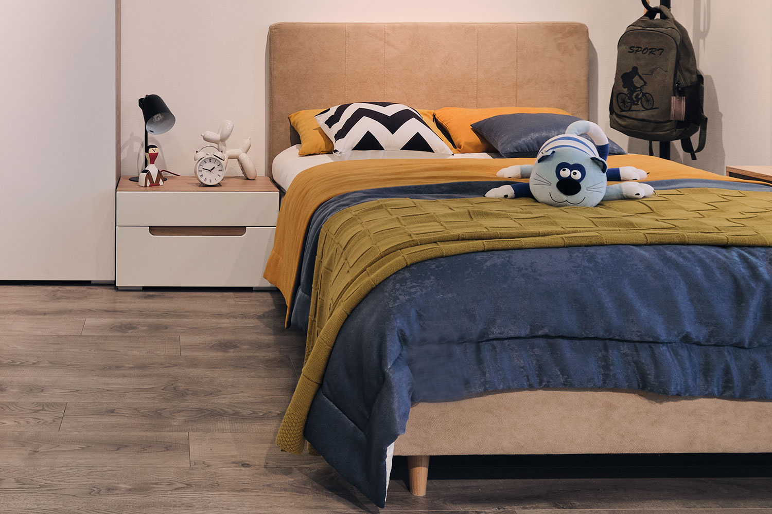 Прикроватные тумбы - изображение №5 "Прикроватная тумба Анри с выкатными ящиками"  на www.Angstrem-mebel.ru