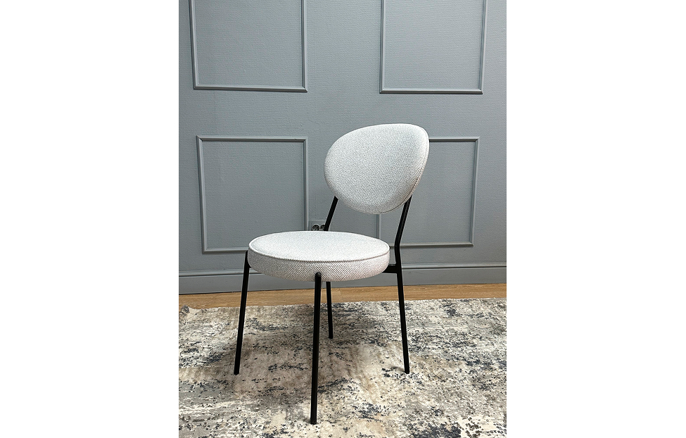 Кухонные стулья - изображение №6 "Стул Орпен серебристый / опоры черные"  на www.Angstrem-mebel.ru