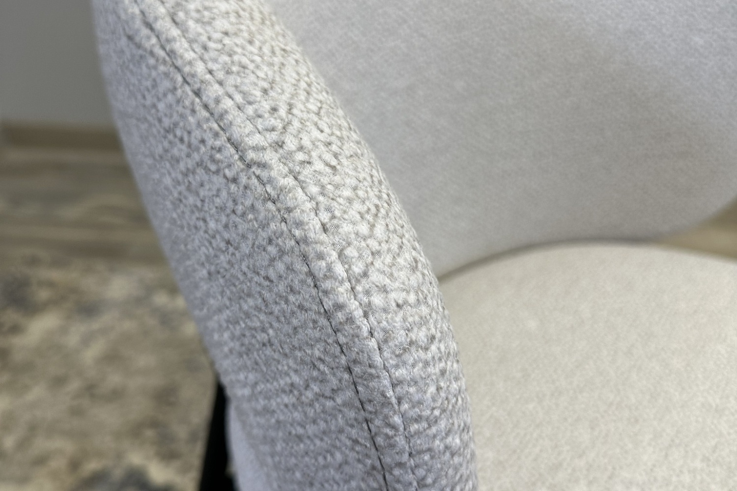 Кухонные стулья - изображение №9 "Стул Слил серебристый / опоры черные"  на www.Angstrem-mebel.ru